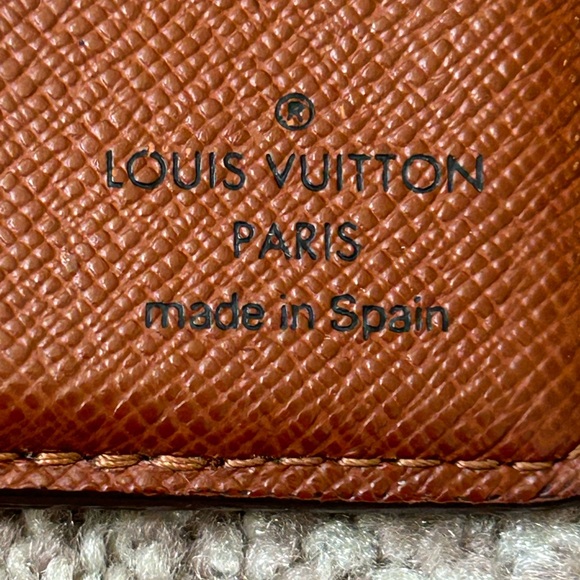 Louis Vuitton bifold wallet for men - Picture 4 of 11